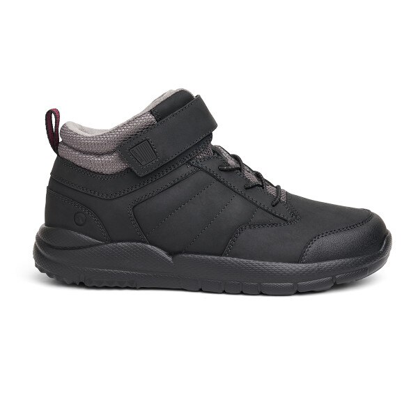 No. 55 Trail Boot in Oil Black